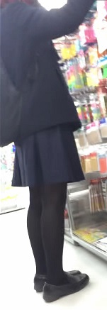 【顔出し】激エロ黒スト制服にめくり＆大量ぶっかけ