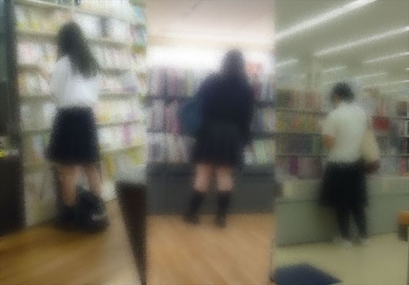 ムッチリ感がたまらない！制服ＪＫ生Ｐ撮り8