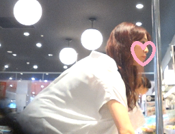 食い込みパンティ。逆さ撮り。美女と熟女。顔出し。