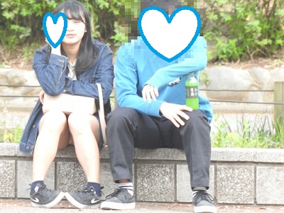 （ＦＨＤ）大変です！！彼氏との会話に夢中になり、パンツが見えてますよ２００