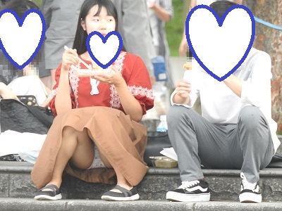 （ＦＨＤ）大変です！！彼氏に夢中になり、パンツが見えてますよ１８９