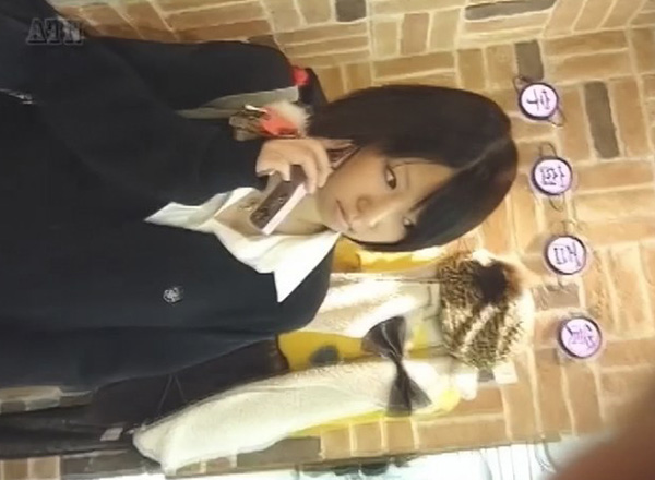 スカートめくり隊さんの実録！スカートめくり隊 VOL.6 (2 of 2)