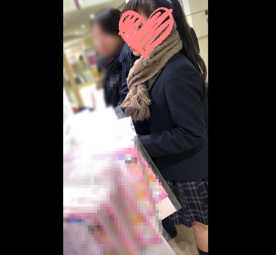 接写します。35（制服4人分）